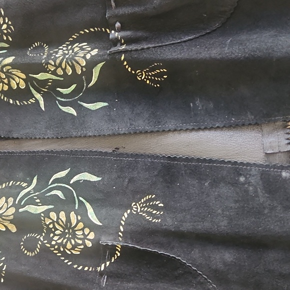 Patricia Wolf Black Leather Painted Vest - Picture 10 of 11